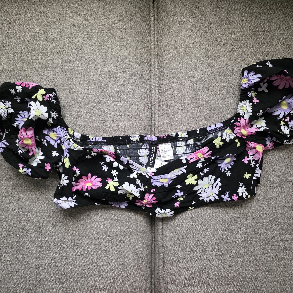 H&M Floral Print Crop Top